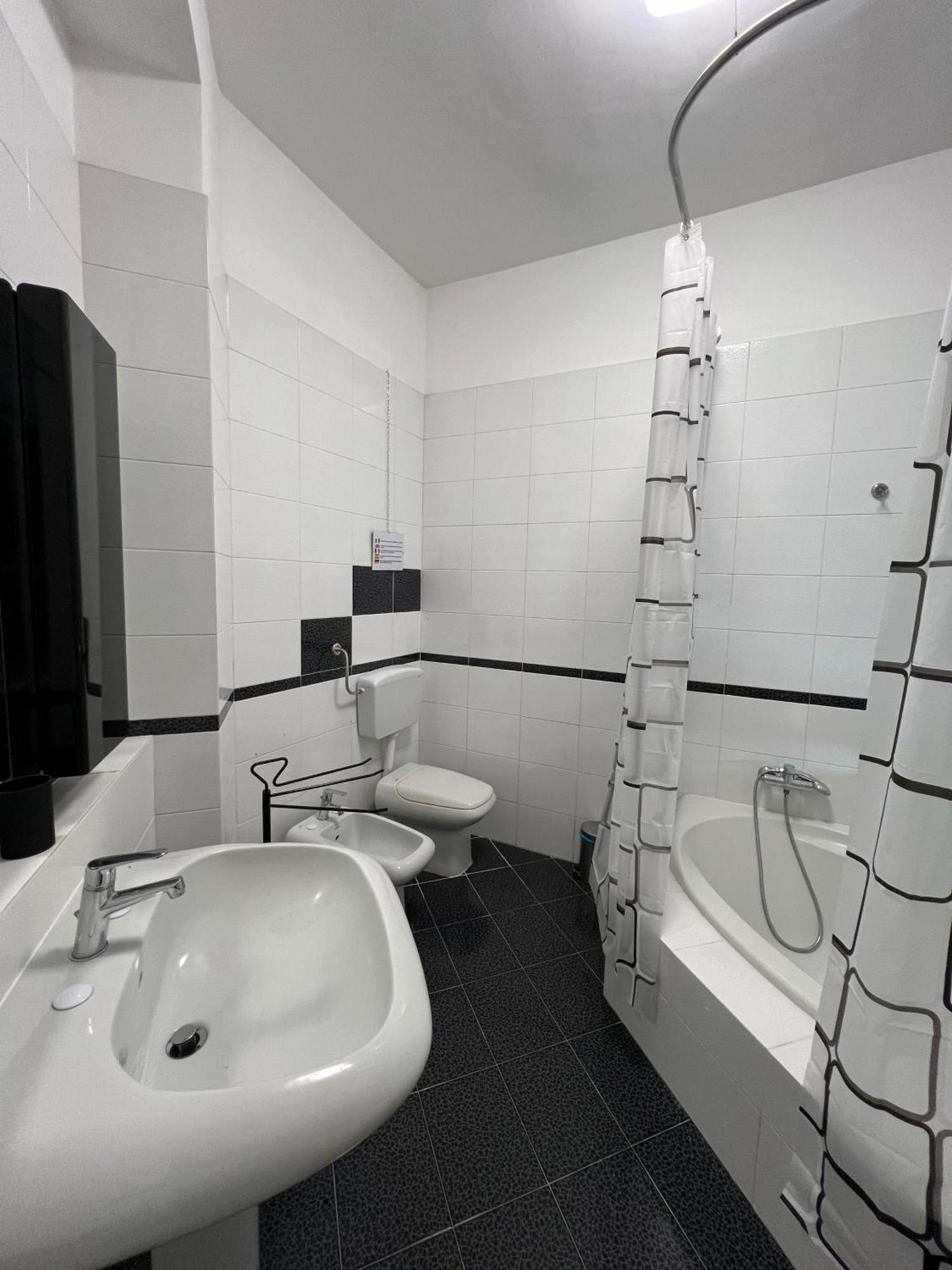 Settetrequattro Rooms Сиракузы Экстерьер фото
