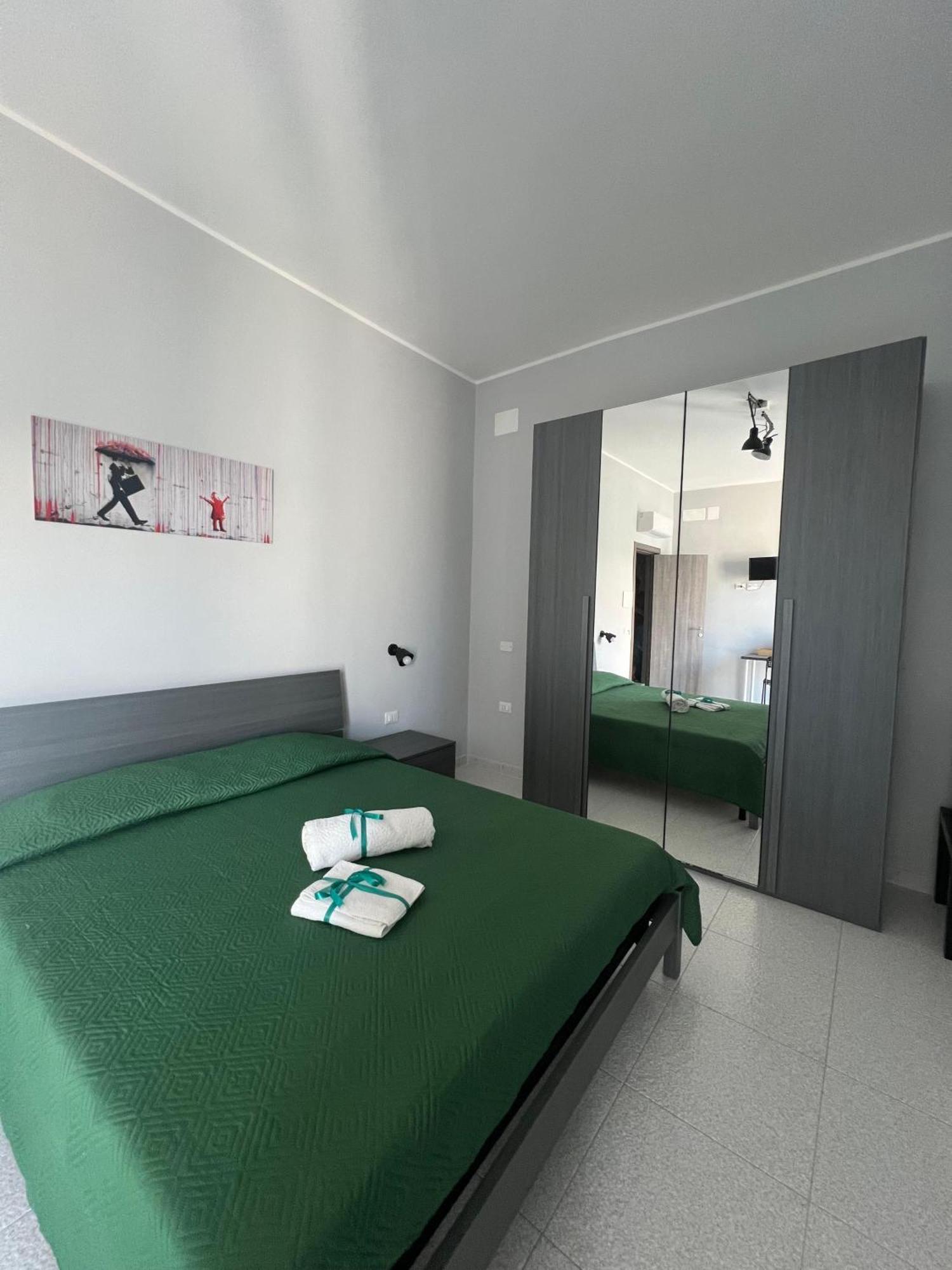 Settetrequattro Rooms Сиракузы Экстерьер фото